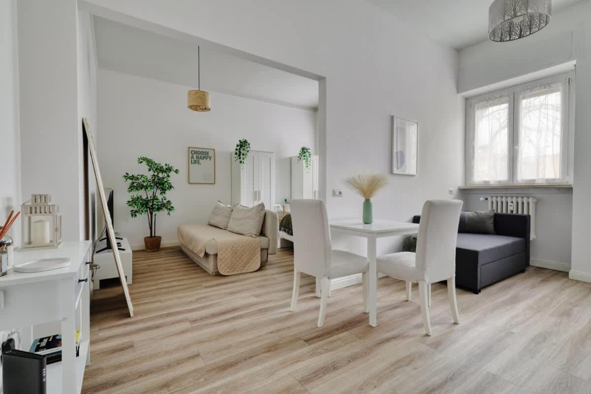 Oasis Suite - Subway 50 Meters Just 5 Minutes From Duomo Milano Eksteriør bilde